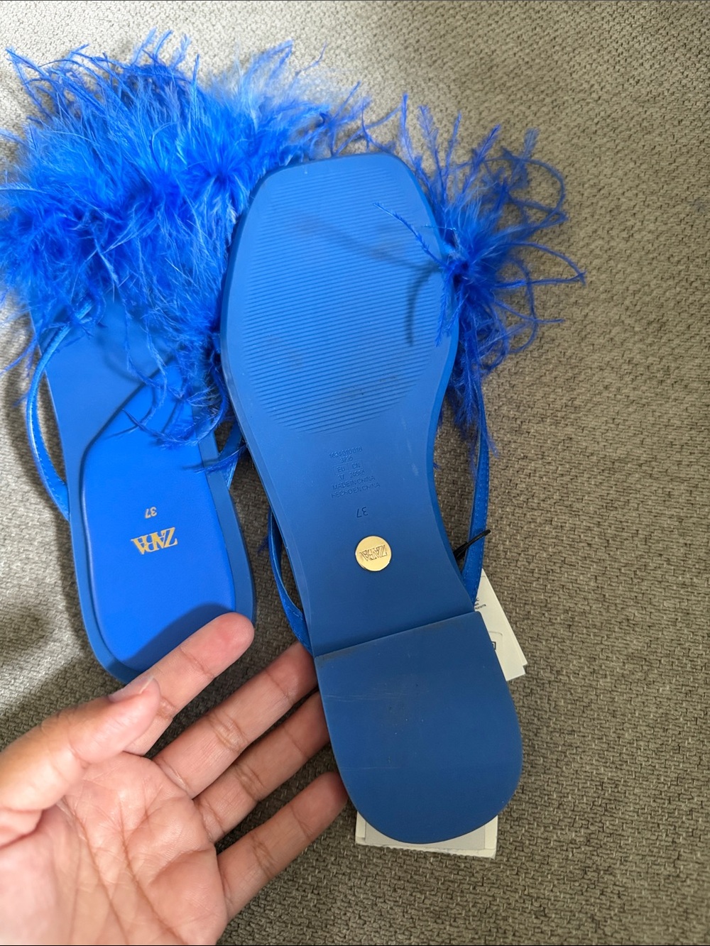 Zara Women's Bright Blue Feather Slide Sandals Size 7 US 37 EU NEW - Picture 4 of 4